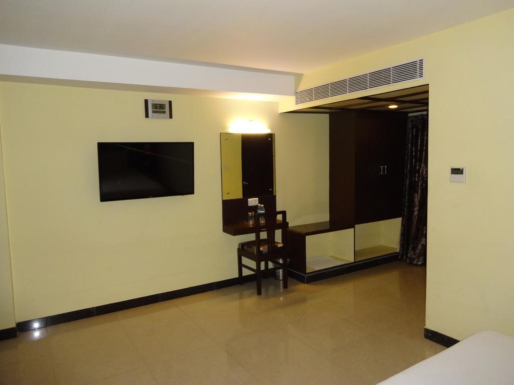 Hotel North Gate Madurai Bagian luar foto