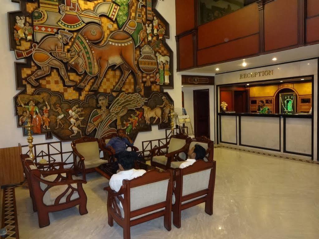 Hotel North Gate Madurai Bagian luar foto